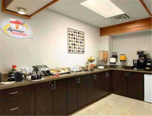 Super 8 By Wyndham Innisfail